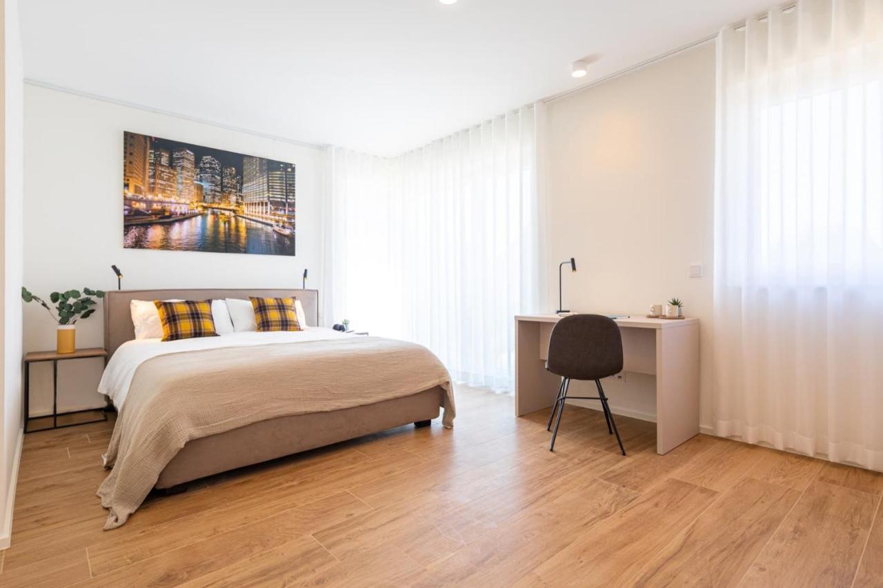 En Suite Bedrooms At Reckenthal House By Rentaroo Luxembourg Exterior photo